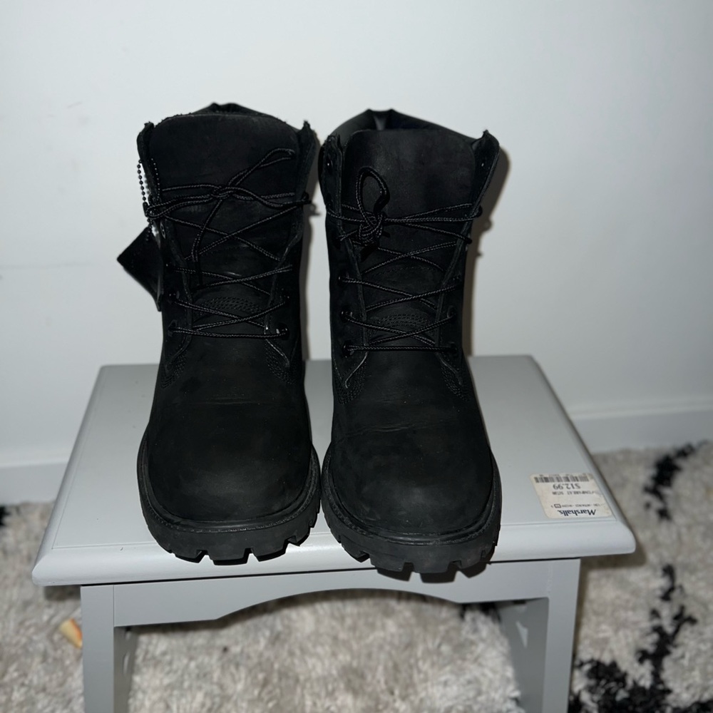 Black timberland